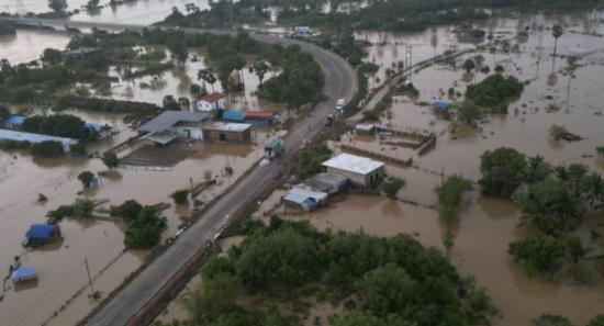 Sri Lanka Reopens 284 Roads After Disaster